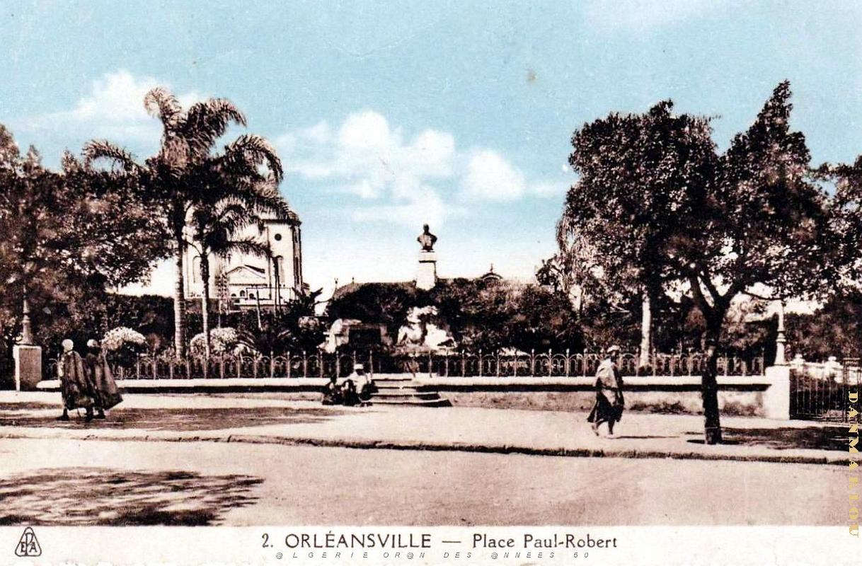 Orleansville - Place Paul-Robert.jpg